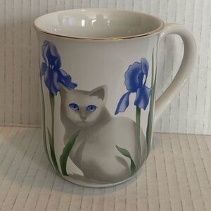 VTG Otagiri Japan ceramic Mug cat floral purple Iris  10 ozs Spring